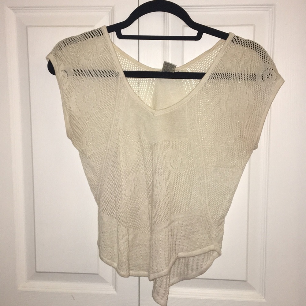 Demanding white top